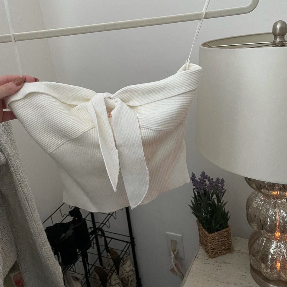 strapless crop top